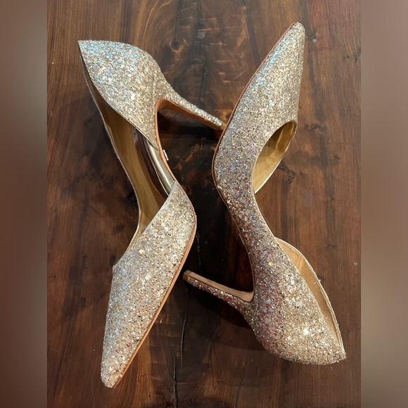 Badgley Mischka Gold Glitter Heels - Picture 4 of 9